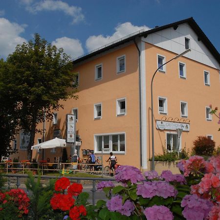 Gasthof Zur Post Hotel Und Parkplatz Vohenstrauss Exteriör bild